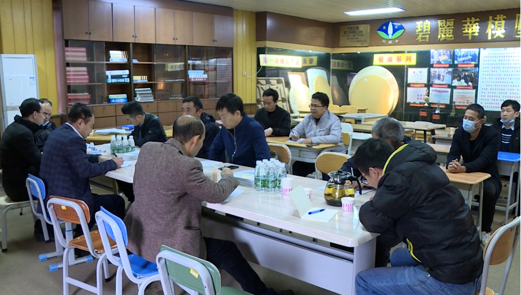 省安委會考核巡查組到遂溪縣考核巡查2021年度安全生產責任制及消防工作4.png