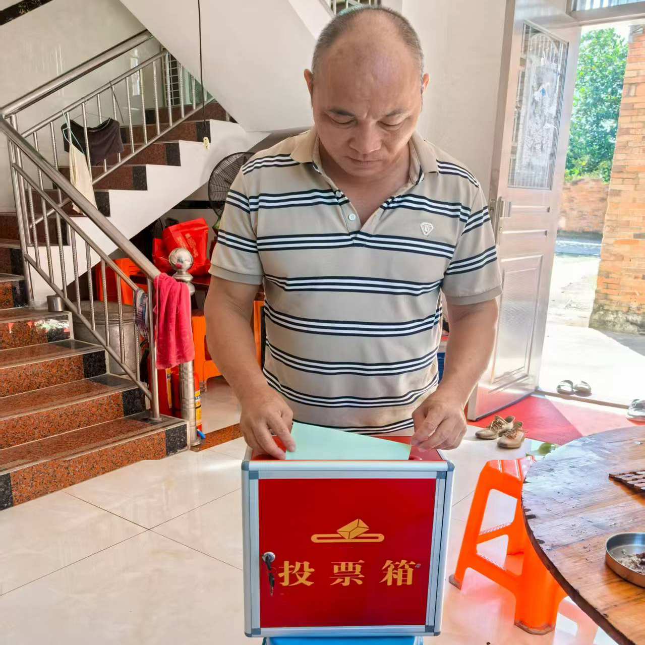 城月鎮人大：依法補選2名鎮人大代表